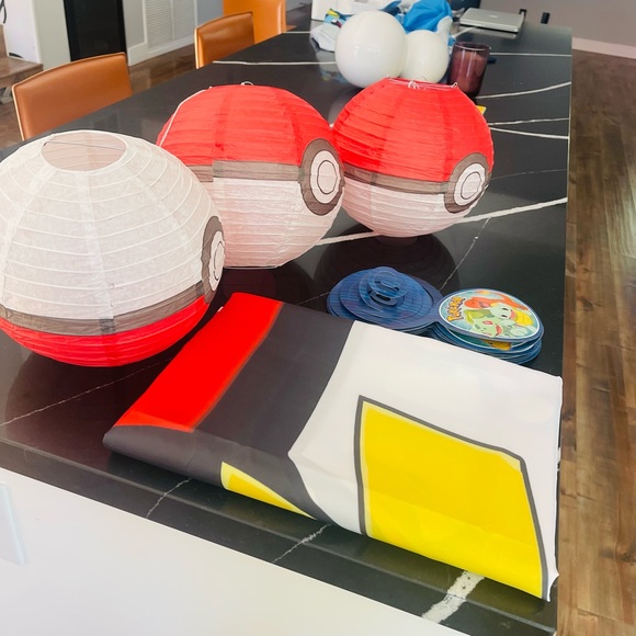 Pokémon Party Decor. - Picture 3 of 4